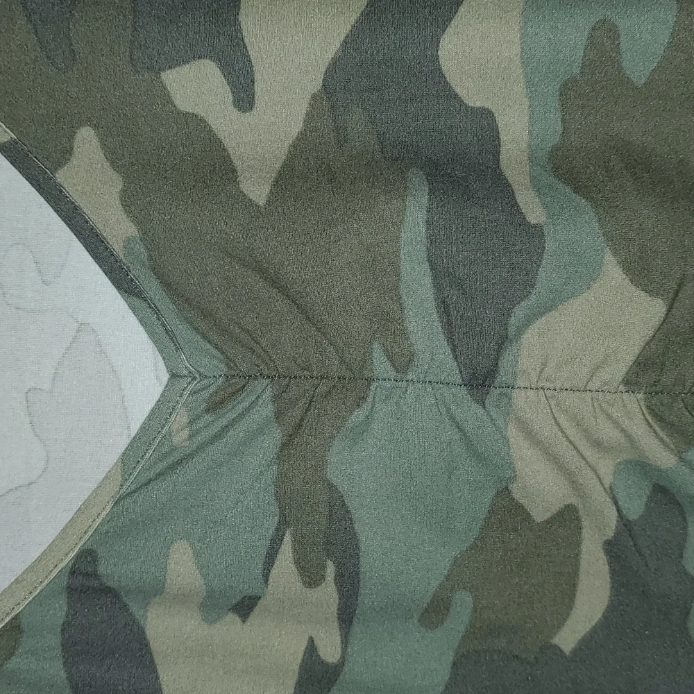 Glitz Camo Top 2X - Picture 3 of 7